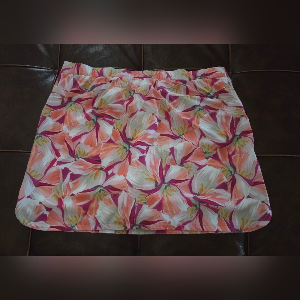 Chico's Floral Pink and White Women's Skort Size 18